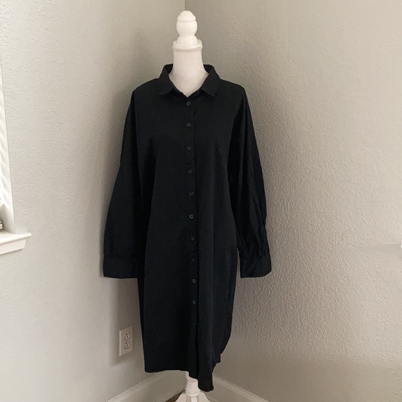 Nasty Gal Dresses & Skirts - Nasty Gal Black Long Sleeve Button Down Long Shirt Dress Size 18